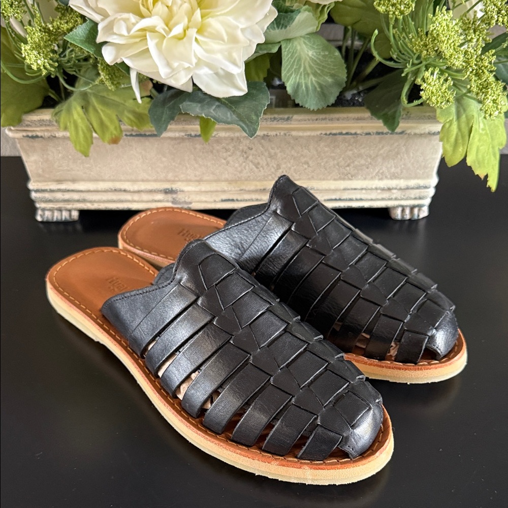 BearPaw Zelda Black Huarache Sandals